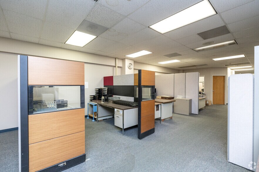 More Photos Of 707 E Front Ave, Bismarck Office For Sale