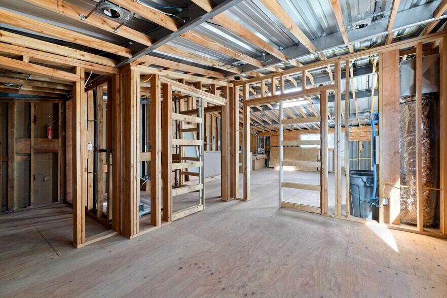 More Photos Of 833 Gravenstein Hwy S, Sebastopol Warehouse For Sale