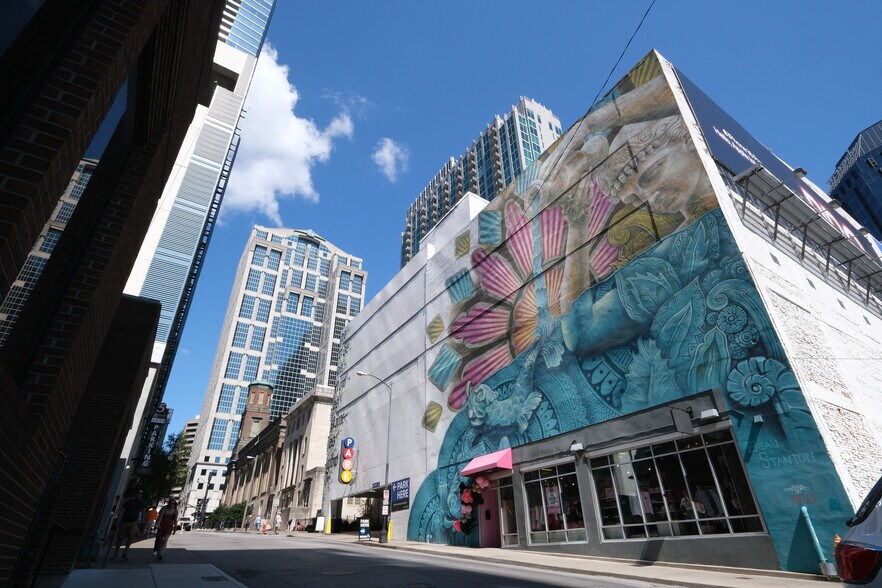 More Photos Of 208 3rd Ave N, Nashville Loft Creative Space For Sale