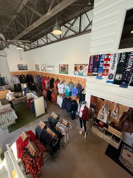 More Photos Of 65 Hanover St, Portland Warehouse For Lease