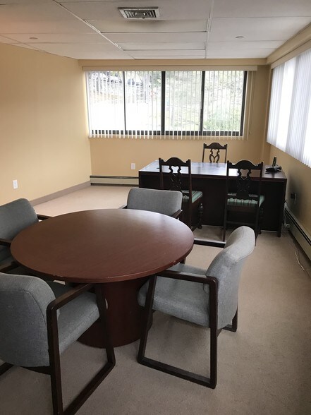 More Photos Of 141 N State Rd, Briarcliff Manor Village Medical For Lease