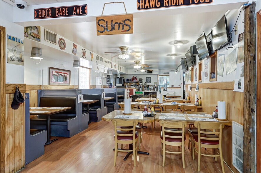 More Photos Of 13 W Main St, Spring Valley Restaurant For Sale