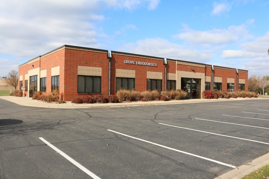 More Photos Of 8811 92nd St S, Cottage Grove Office For Lease