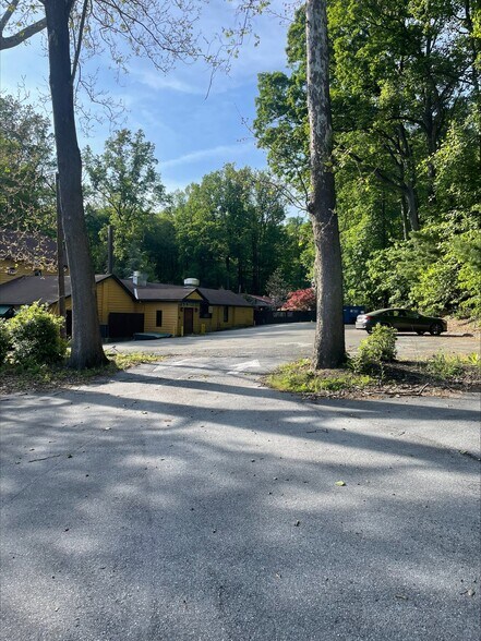 More Photos Of 2619 Hill Rd, Reading Restaurant For Sale