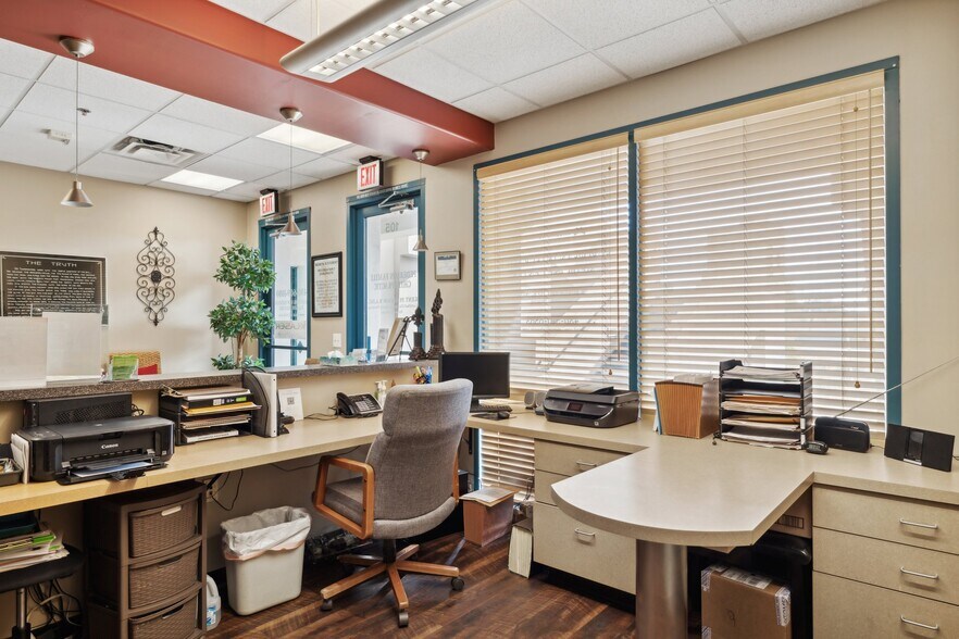 More Photos Of 11111 N Scottsdale Rd, Scottsdale Office For Sale