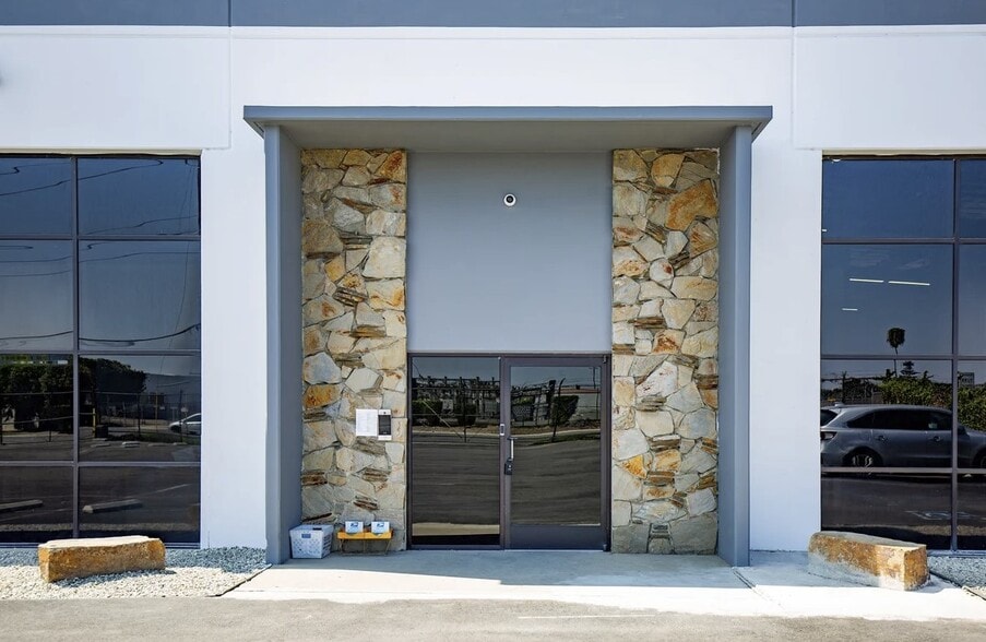 More Photos Of 8731 & 8741 Pioneer Blvd, Santa Fe Springs Warehouse For Lease