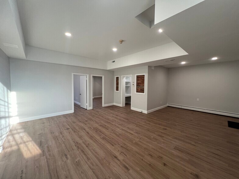 More Photos Of 26 S Church St, West Chester Office For Sale