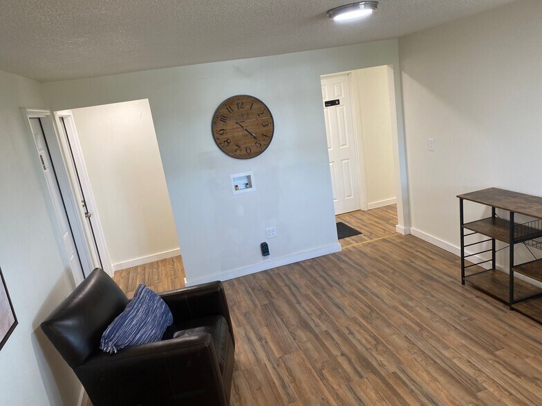 More Photos Of 8705 E 63rd Trafficway, Kansas City Apartments For Sale