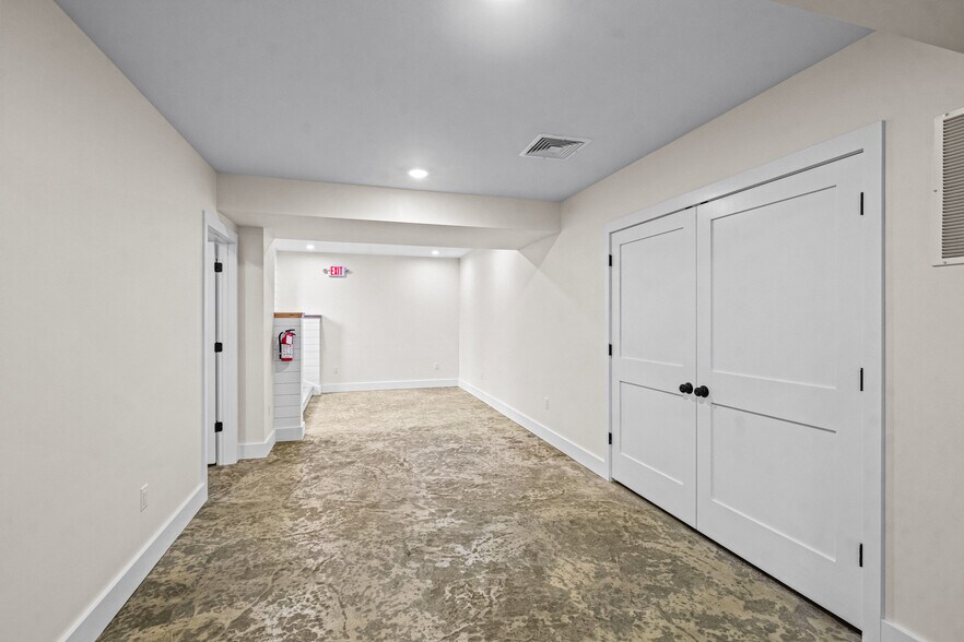 More Photos Of 300 S Route 73, Berlin Office For Sale