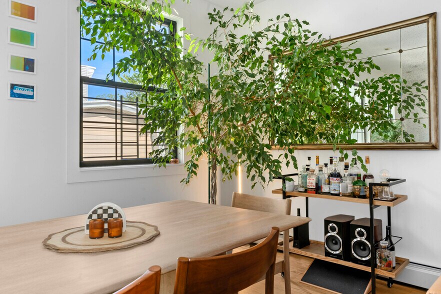 More Photos Of 212 Franklin St, Brooklyn Storefront Retail Residential For Sale