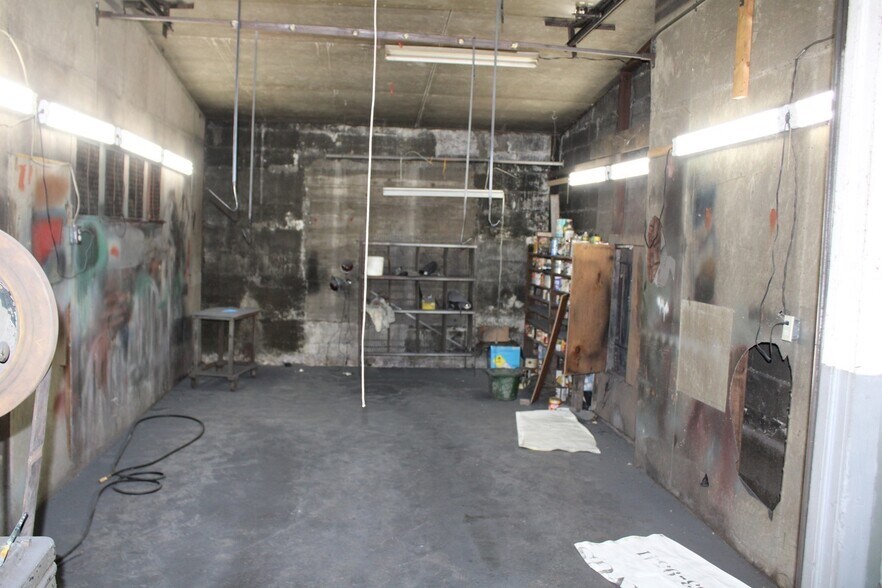 More Photos Of 5 Millers Falls Rd, Turners Falls Warehouse For Sale