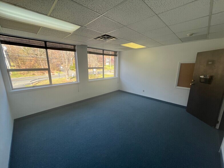 More Photos Of 914 Mount Kemble Ave, Morristown Office For Lease