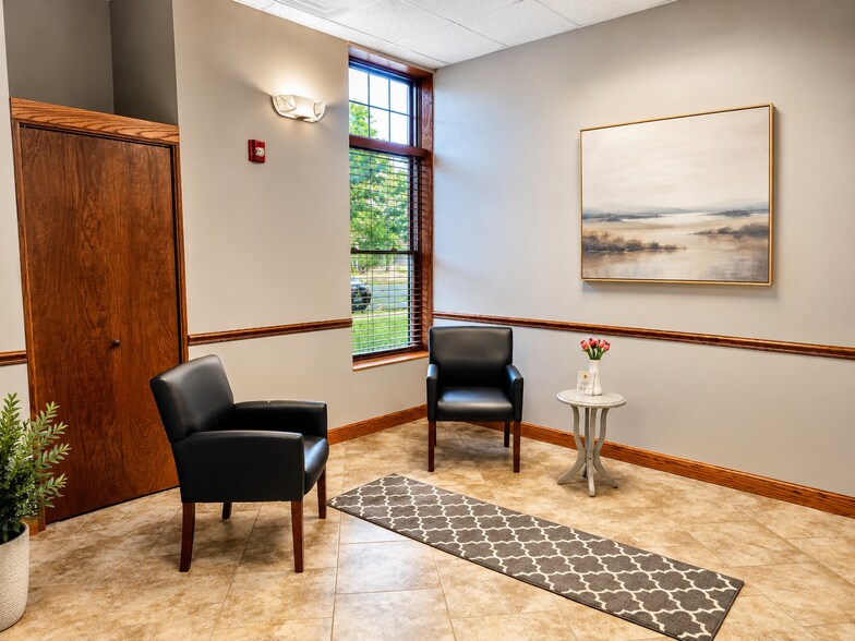 More Photos Of 20635 Abbey Woods Ct N, Frankfort Loft Creative Space For Sale