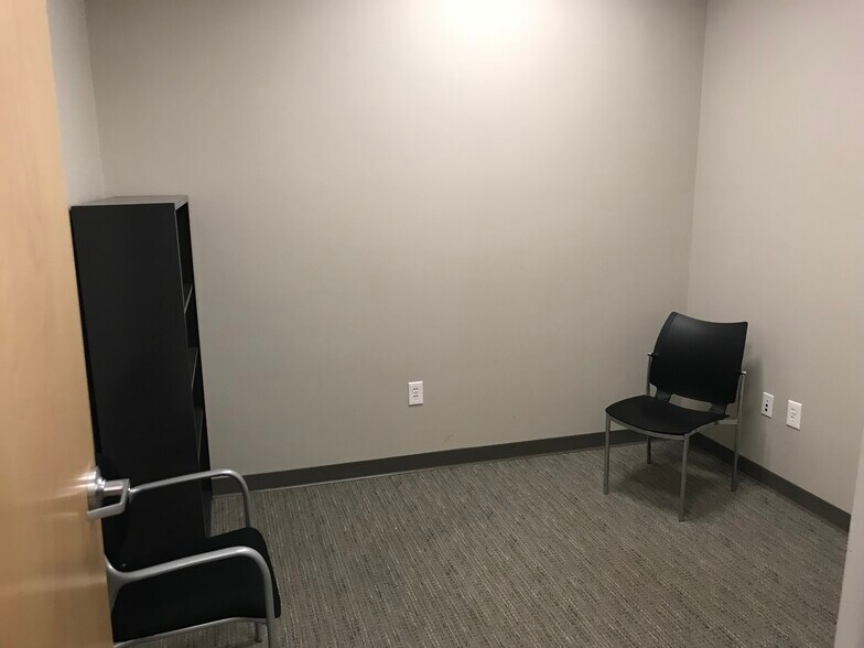 More Photos Of 594 Great Rd, North Smithfield Medical For Lease