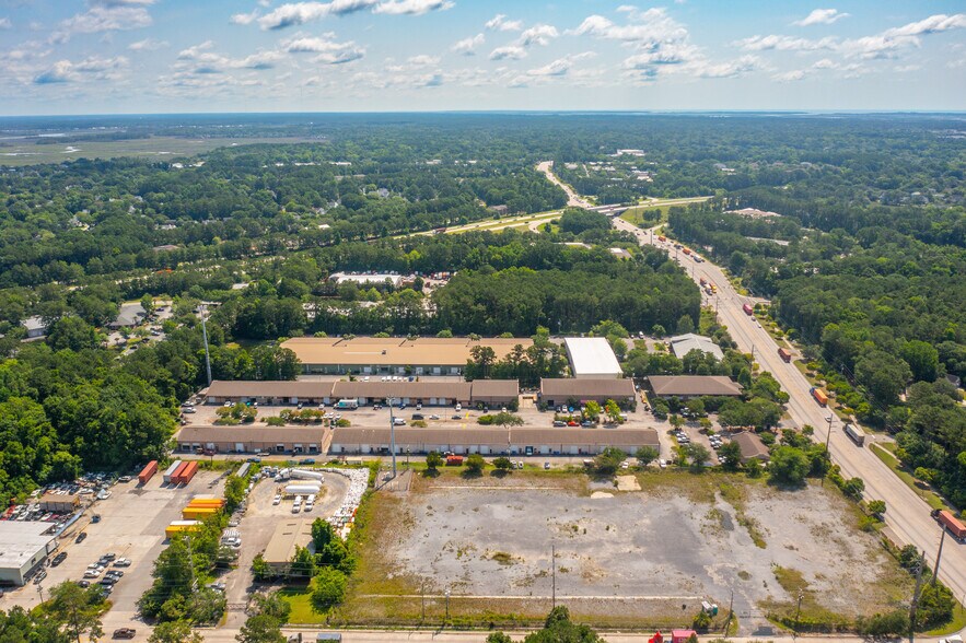 More Photos Of 488 La Mesa Rd, Mount Pleasant Unknown For Lease