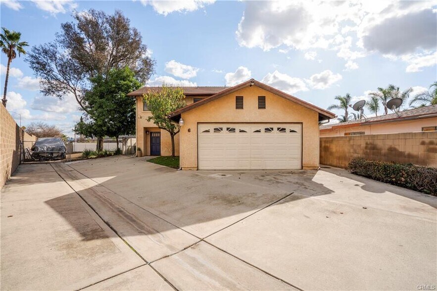 More Photos Of 700 W 2nd St, Azusa Apartments For Sale