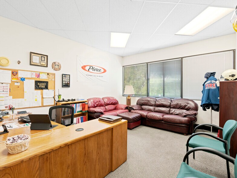 More Photos Of 9010 S 150 E, Sandy Light Manufacturing For Sale