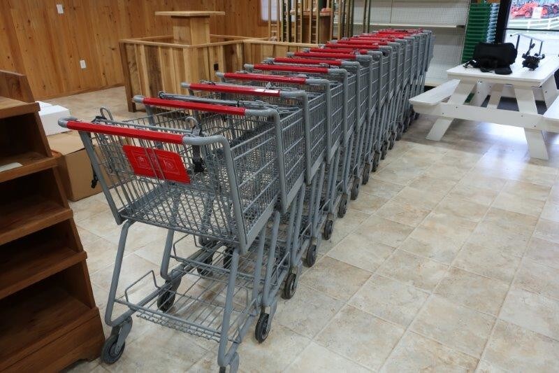 More Photos Of 71 Commerce St, Hickory Supermarket For Sale
