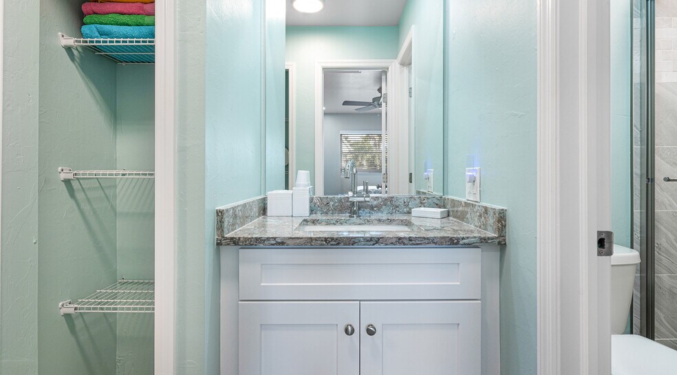 More Photos Of 832 Donax St, Sanibel Apartments For Sale
