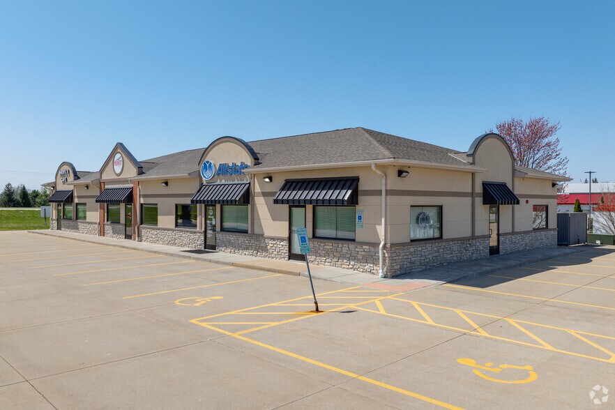 More Photos Of 109-111 Eastgate Dr, Washington Storefront Retail Office For Lease