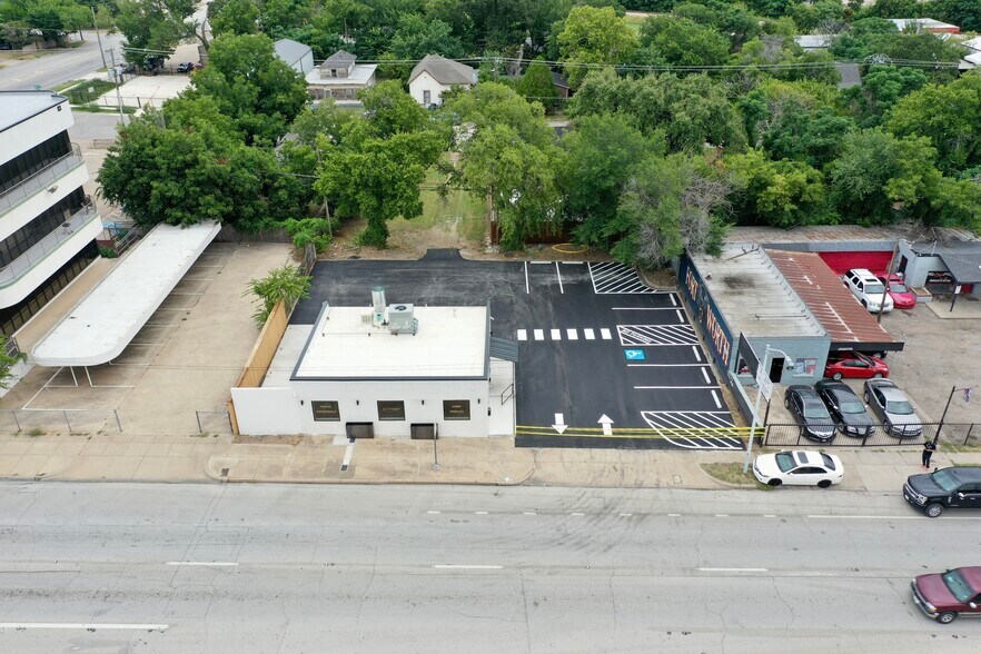More Photos Of 1216 N Main St, Fort Worth Restaurant For Sale
