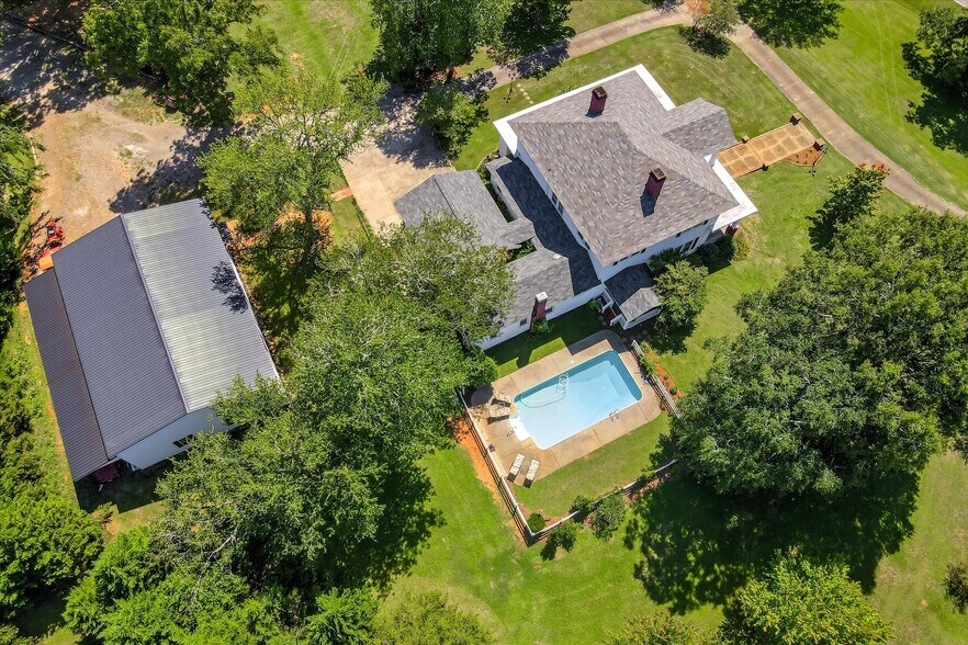 More Photos Of 125 Goshen St, Lincolnton Specialty For Sale