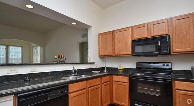 More Photos Of 1220 N King St, Hampton Apartments For Lease