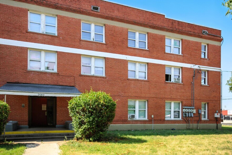 More Photos Of 1705 S 3rd St, Abilene Apartments For Sale