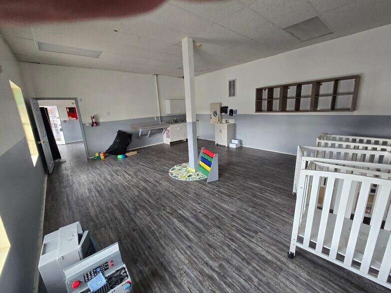 More Photos Of 3715 US Highway 19, New Port Richey Daycare Center For Sale