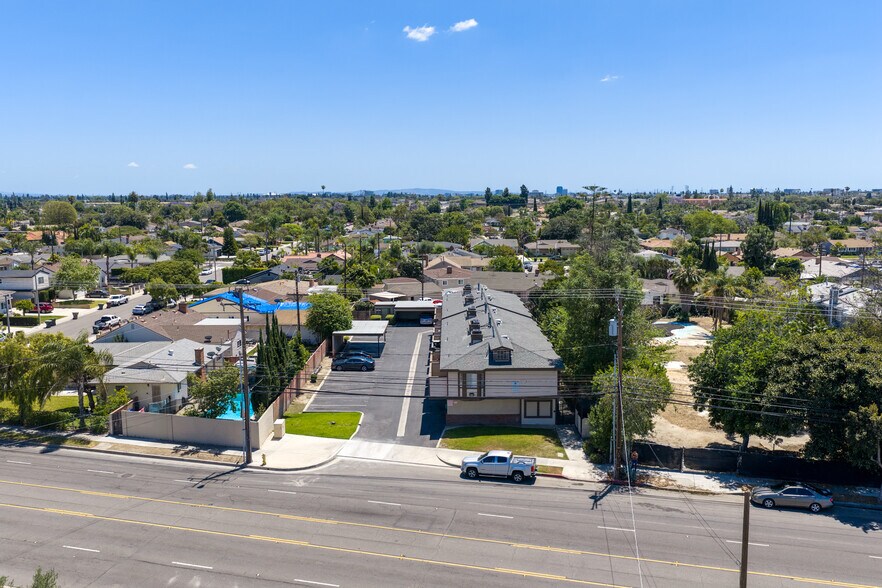 More Photos Of 1280 E La Palma Ave, Anaheim Apartments For Sale