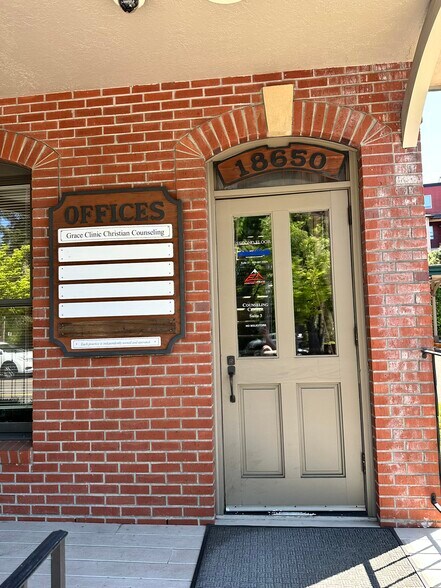 More Photos Of 18650 SW Boones Ferry Rd, Tualatin Office For Lease