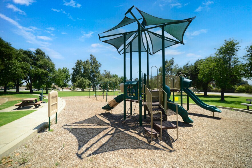 More Photos Of 5905 Old Wheeler Rd, La Verne Assisted Living For Lease