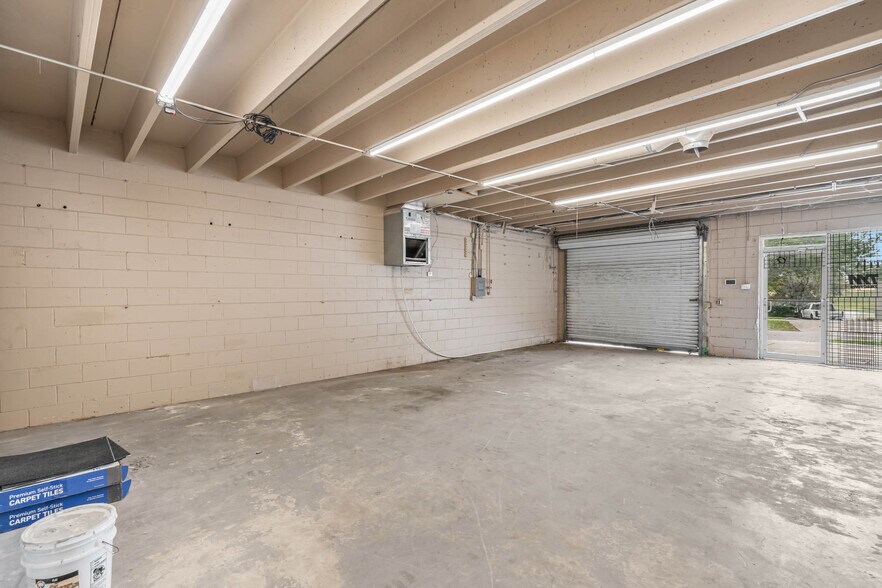 More Photos Of 1043 W Highway 50, Clermont Storefront For Sale