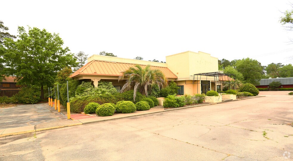 Primary Photo Of 2547 Decker Blvd, Columbia Restaurant For Sale