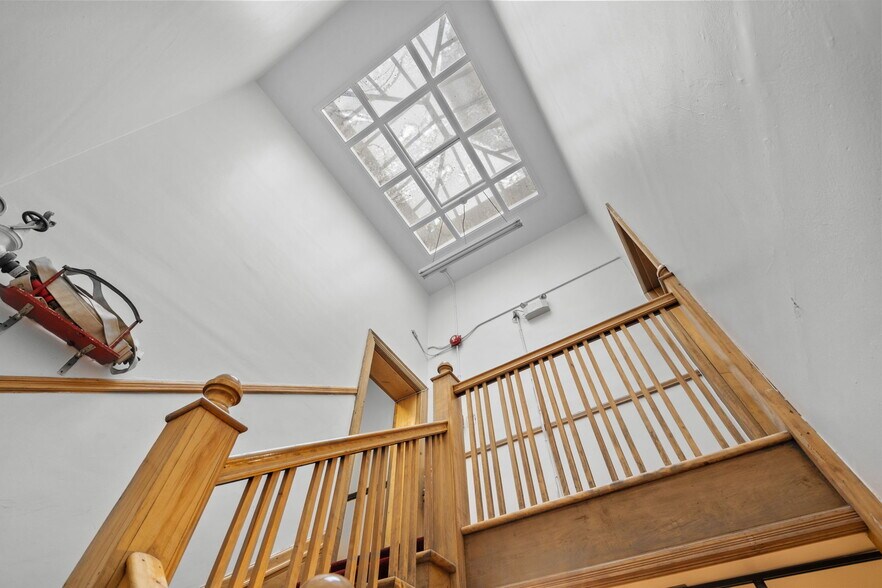 More Photos Of 2150 Rue Tupper, Montréal Apartments For Sale