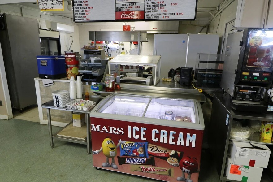 More Photos Of 2550 Parks Mill Rd, Buckhead Service Station For Sale