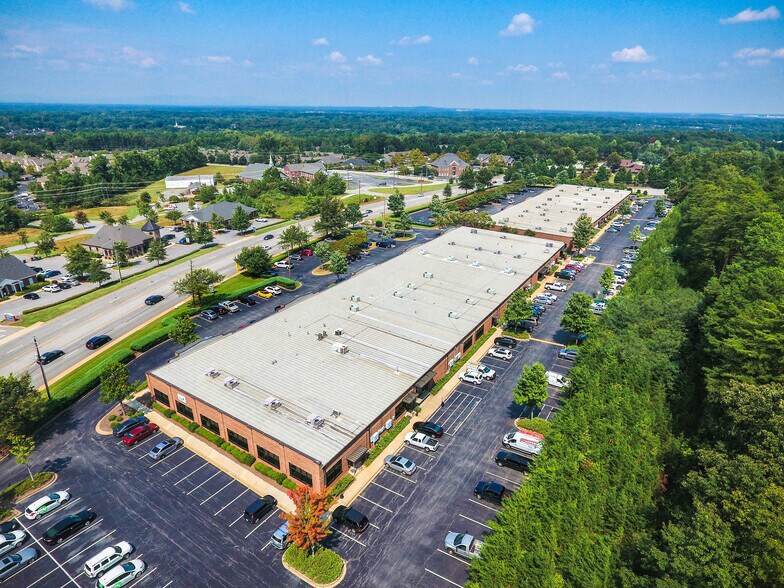More Photos Of 430 Roper Mountain Rd, Greenville Office For Lease