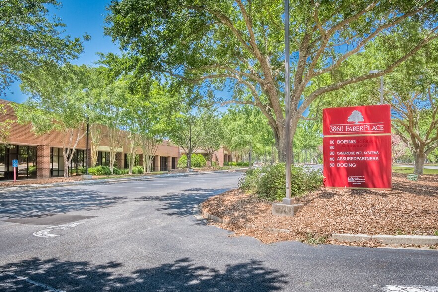 More Photos Of 3860 Faber Place Dr, North Charleston Office For Lease