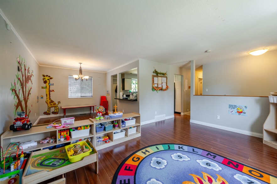 Primary Photo Of 32533 Ptarmigan Dr, Mission Daycare Center For Sale