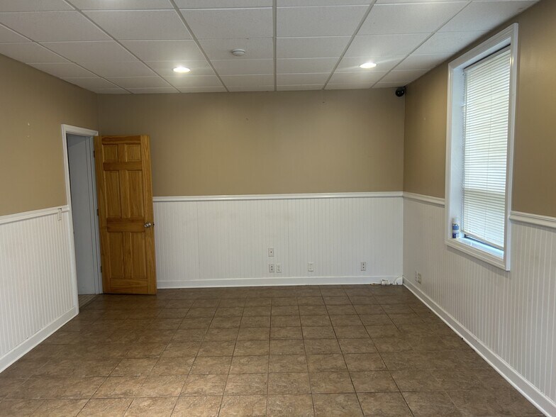 More Photos Of 21 Park Ave, Somerville Police Fire Station For Lease