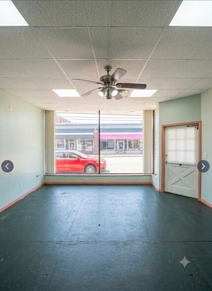 More Photos Of 236-238 Stuyvesant Ave, Lyndhurst Storefront Retail Residential For Lease