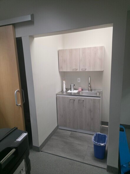 More Photos Of 7675 Dagget St, San Diego Office For Lease