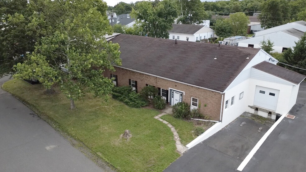 More Photos Of 220 Mountain Ave, Middlesex Warehouse For Sale