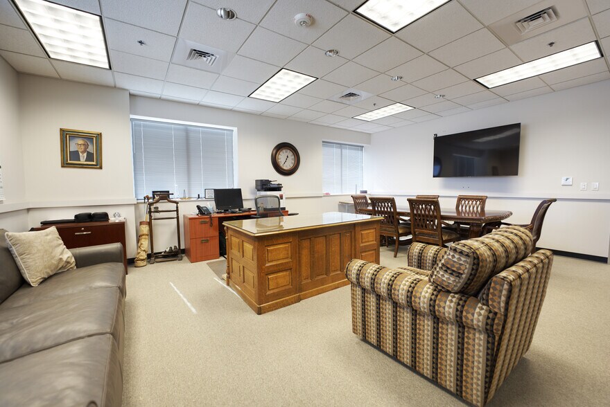 More Photos Of 12306 State Highway 191, Midland Warehouse For Lease