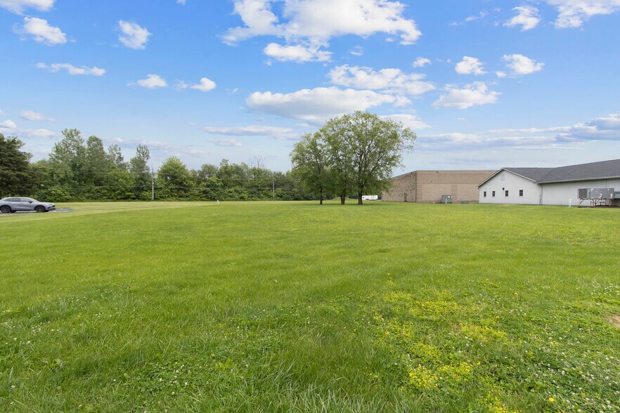 More Photos Of 1225 Ransdell Ct, Lebanon Warehouse For Lease