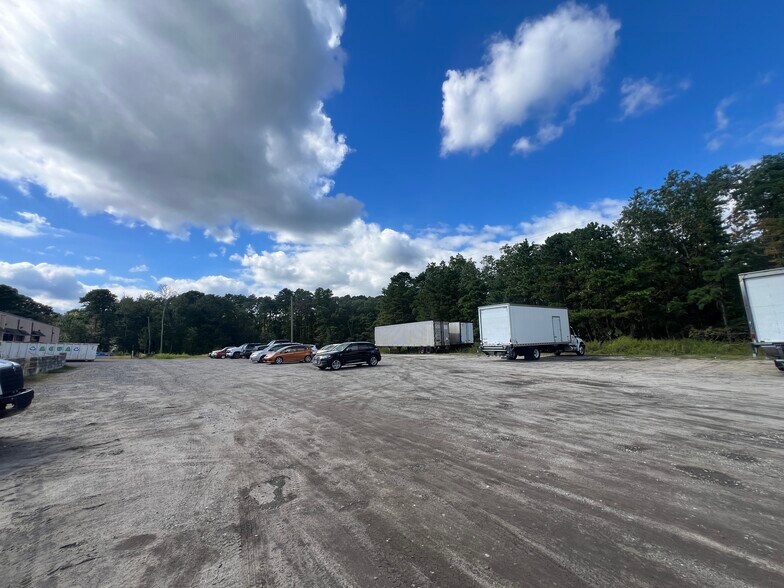 More Photos Of 174-176 New Jersey 50 Landing, Mays Landing Warehouse For Lease