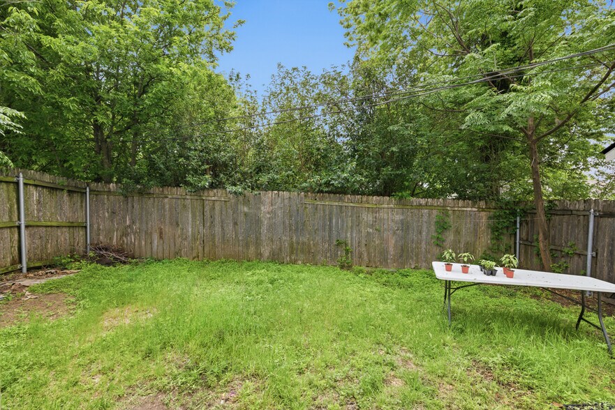 More Photos Of 201 S 31st St, Temple General Retail For Sale