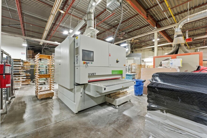 More Photos Of 40 Claireville Dr, Toronto Warehouse For Sale