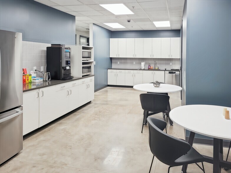 More Photos Of 285 Century Pl, Louisville Coworking Space