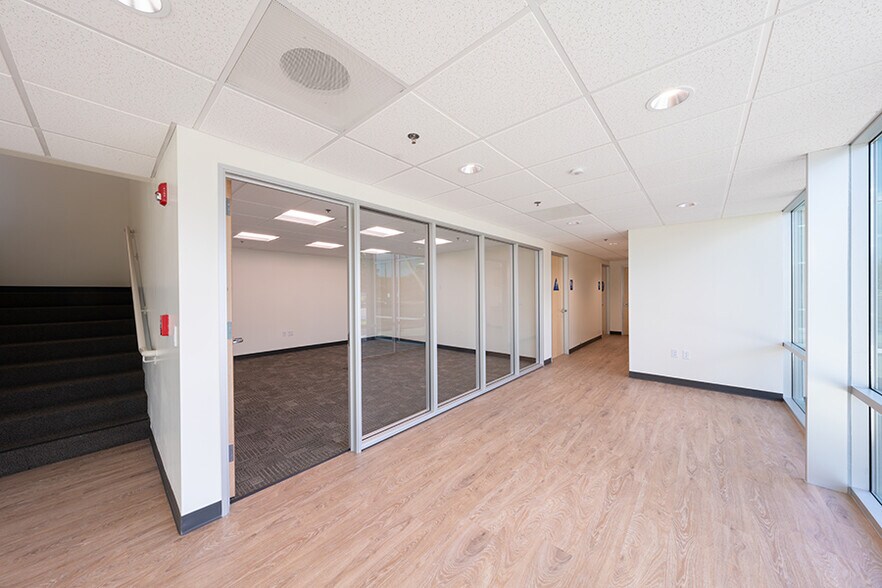 More Photos Of 1641 Reynolds Ave, Irvine Warehouse For Lease